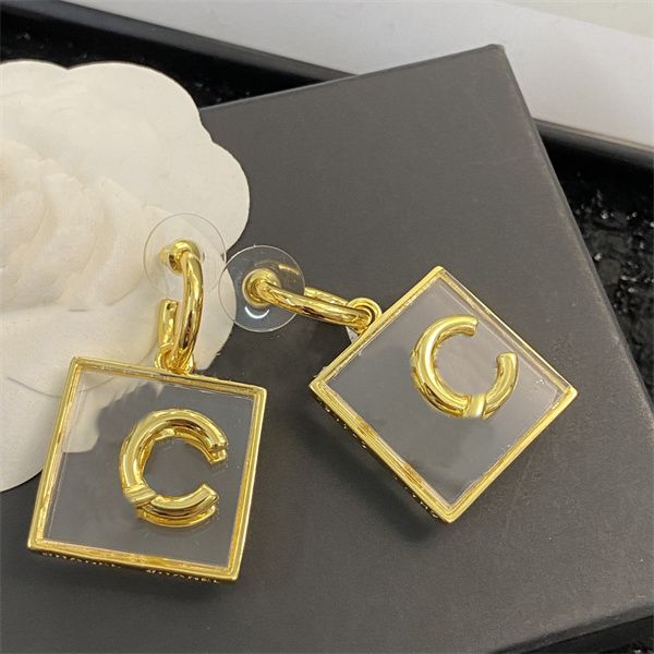 2023 latest stud earring ccity luxury designer jewelry women classics c logo hoop earrings fashion accessories 5300, Golden;silver
2023 latest stud earring ccity luxury designer jewelry women classics c logo hoop earrings fashion accessories 5300, Golden;silver