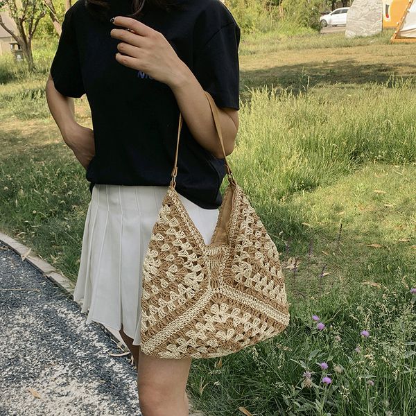 evening bags 2023 fashion bohemian shoulder straw hollow out luxury design beach bag for womens wicker rattan shopping handbags 230725
evening bags 2023 fashion bohemian shoulder straw hollow out luxury design beach bag for womens wicker rattan shopping handbags 230725