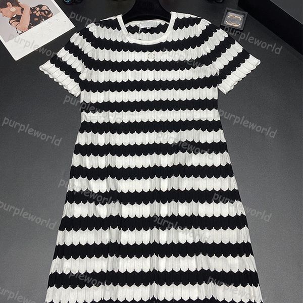 womens classic knitted dress summer striped embroidery casual letter skirt short sleeve dress clothes, White;black
womens classic knitted dress summer striped embroidery casual letter skirt short sleeve dress clothes, White;black