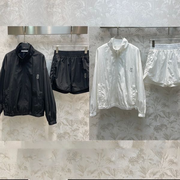 women two piece pants designer long sleeve jacket and shorts suits luxury logo print zipper tracksuit szfp42155 casual fashion leisure stree, White
women two piece pants designer long sleeve jacket and shorts suits luxury logo print zipper tracksuit szfp42155 casual fashion leisure stree, White