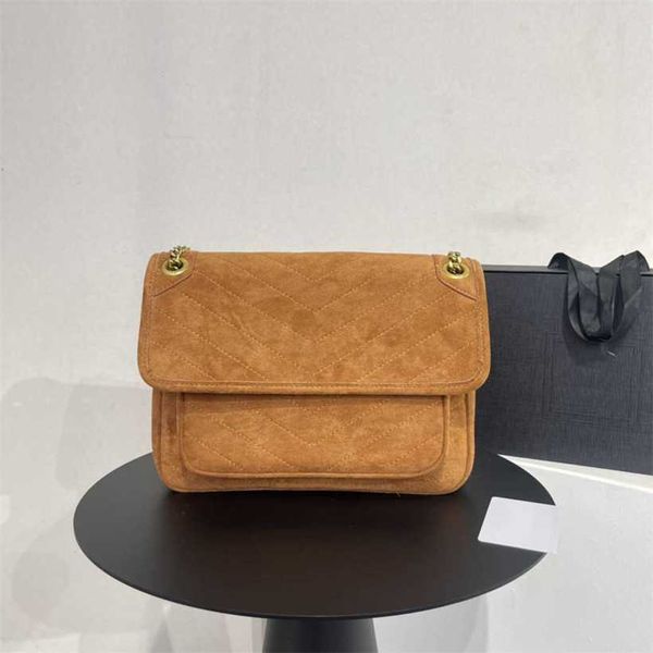 vintage designer cross body handbag shoulder bags luxurys suede messenger bag women hobo handbags underarm wallet 221029
vintage designer cross body handbag shoulder bags luxurys suede messenger bag women hobo handbags underarm wallet 221029