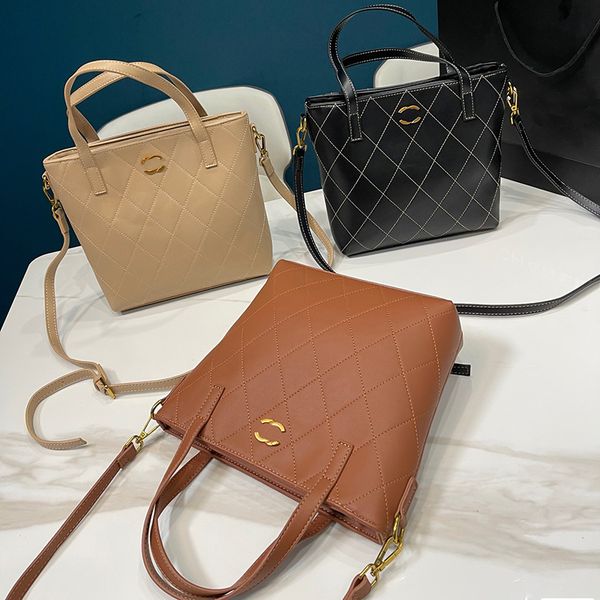 luxury handbags shoulder bag designer women's bag leather crossbody bag channel bags vintage small square bag printed tote bag casual c
luxury handbags shoulder bag designer women's bag leather crossbody bag channel bags vintage small square bag printed tote bag casual c