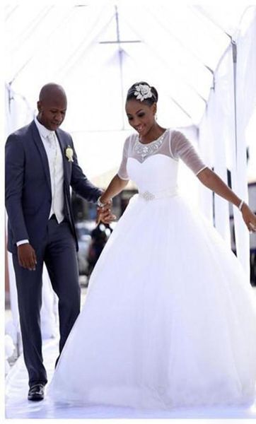 plus size 2018 arabic vestido de novia ball gown wedding dresses with sleeves jewel neck beads sash illusion tulle bridal ball gow1872914, White
plus size 2018 arabic vestido de novia ball gown wedding dresses with sleeves jewel neck beads sash illusion tulle bridal ball gow1872914, White
