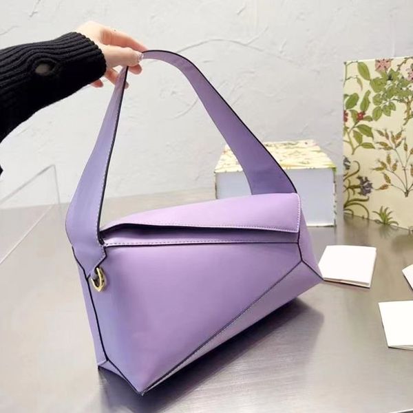 luxurys designer envelope bag women men hobo lady shoulder handbags genuine leather summer vacation tote bag clutch city evening puzzle cros
luxurys designer envelope bag women men hobo lady shoulder handbags genuine leather summer vacation tote bag clutch city evening puzzle cros