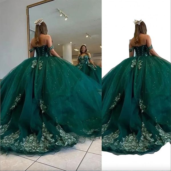 2023 hunter green quinceanera dresses ball gown sweetheart off shoulder gold lace appliques crystal beads corset back dress sweet 16 vestido, Blue;red
2023 hunter green quinceanera dresses ball gown sweetheart off shoulder gold lace appliques crystal beads corset back dress sweet 16 vestido, Blue;red