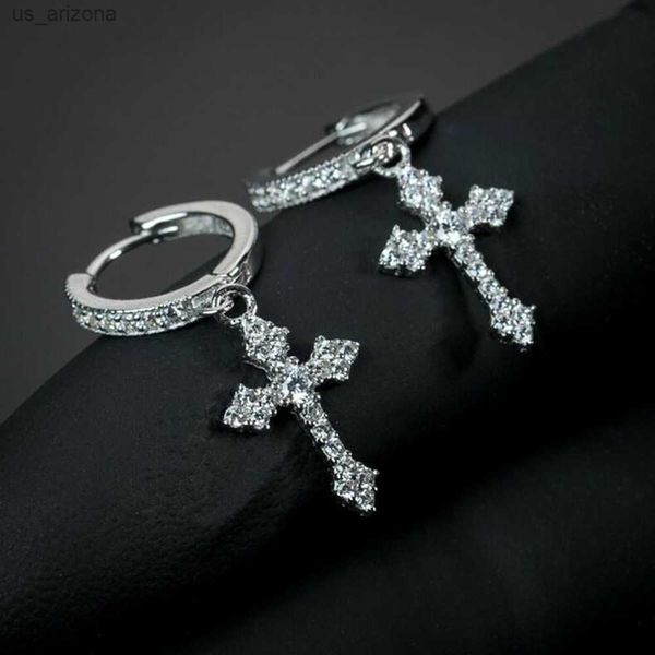 huitan stylish arrow cross-shape drop earrings for women/men dazzling crystal zirconia hiphop party female/male fashion earrings l230620, Golden;silver 
huitan stylish arrow cross-shape drop earrings for women/men dazzling crystal zirconia hiphop party female/male fashion earrings l230620, Golden;silver