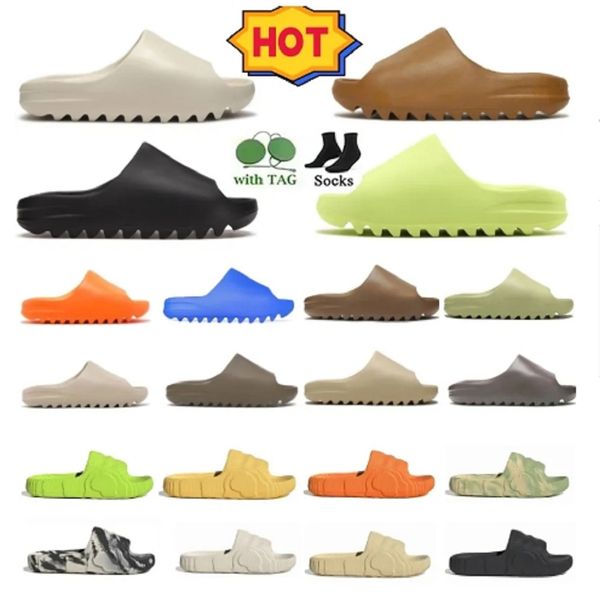 eur46 foam runners slippers designer slides for women shoes flip flops orange desert bone brown luxury sandals shoe glow green men woman, Black
eur46 foam runners slippers designer slides for women shoes flip flops orange desert bone brown luxury sandals shoe glow green men woman, Black