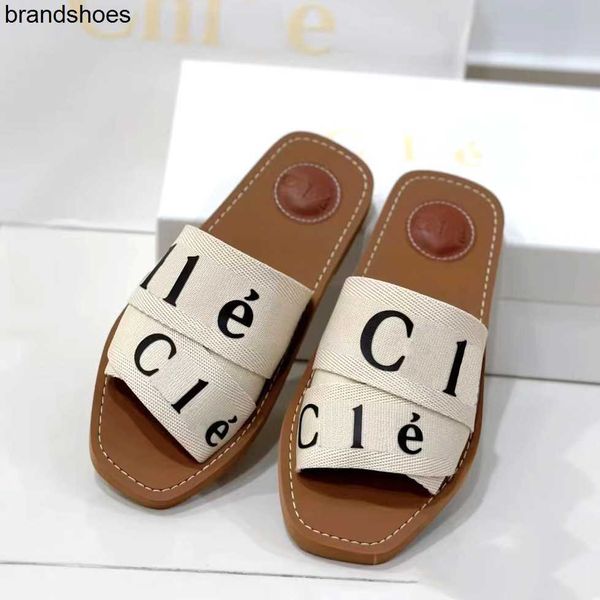 2023 slippers beach sandals woody -print sandals farfetch classic flat heel summer lazy designer fashion cartoon big head flops leather lady, Black
2023 slippers beach sandals woody -print sandals farfetch classic flat heel summer lazy designer fashion cartoon big head flops leather lady, Black