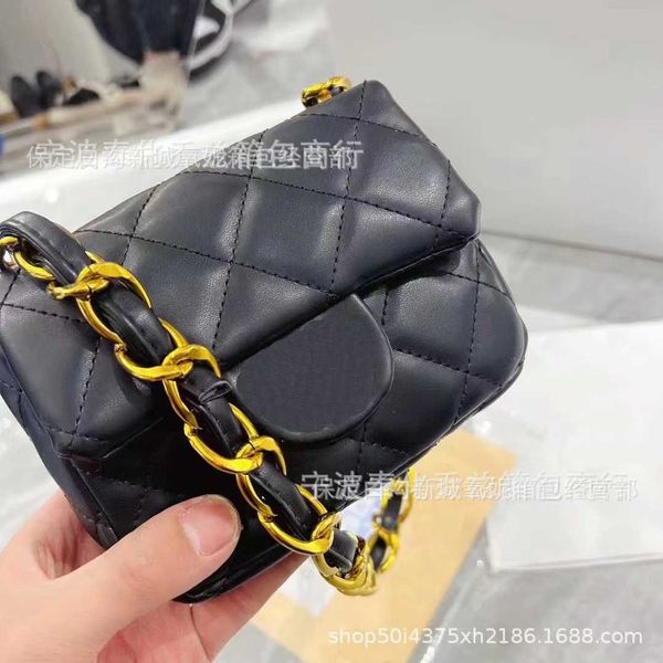 2023 new bag square fat man thick chain underarm lingge small square bag trendy one shoulder embroidered thread bag fashion mini
2023 new bag square fat man thick chain underarm lingge small square bag trendy one shoulder embroidered thread bag fashion mini