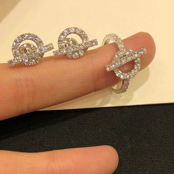 boutique s925 sterling silver full diamond pig nose ring small q versatile fashion index finger
boutique s925 sterling silver full diamond pig nose ring small q versatile fashion index finger