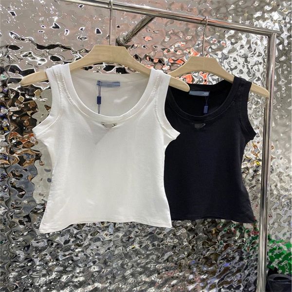 vest r vest fashion design summer women crop tshirt off letters embroidery vests shoulder black and white backless tees shirts l2, Black;white
vest r vest fashion design summer women crop tshirt off letters embroidery vests shoulder black and white backless tees shirts l2, Black;white