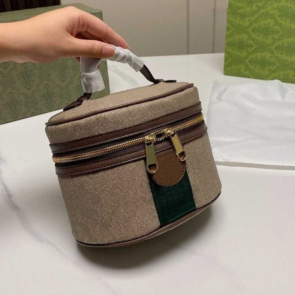 designer women totes lady cosmetic bags handbags makeup bag travel pouch make up boxes ladies purses toiletry bag coin purse
designer women totes lady cosmetic bags handbags makeup bag travel pouch make up boxes ladies purses toiletry bag coin purse