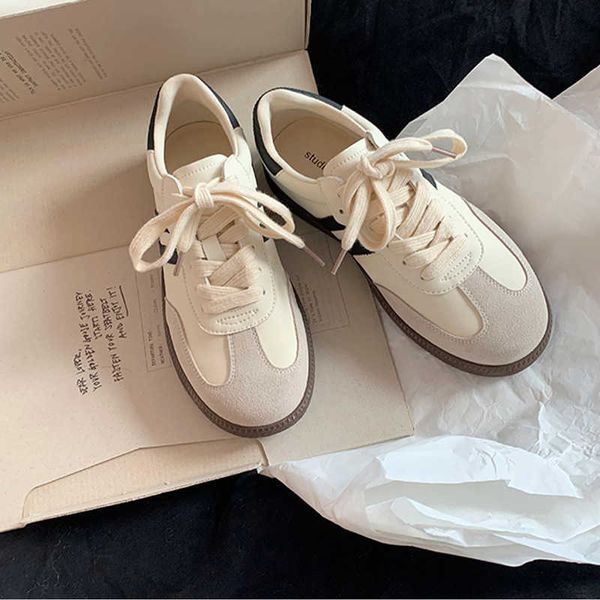 grape mom's same round head color matching thick sole casual sports shoes german training shoes women's fashion autumn and winter, Black
grape mom's same round head color matching thick sole casual sports shoes german training shoes women's fashion autumn and winter, Black