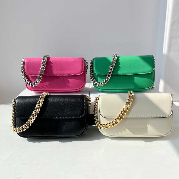 mirror quality messenger bags chain designer crossbody purse cowhide luggage solid color shoulder bag women's crossbody bag 230715
mirror quality messenger bags chain designer crossbody purse cowhide luggage solid color shoulder bag women's crossbody bag 230715