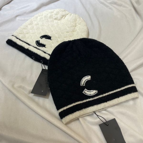 designer brand beanie urinal hat men women autumn and winter new double letter outdoor fashion warm keeping versatile knitted hat, Blue;gray
designer brand beanie urinal hat men women autumn and winter new double letter outdoor fashion warm keeping versatile knitted hat, Blue;gray