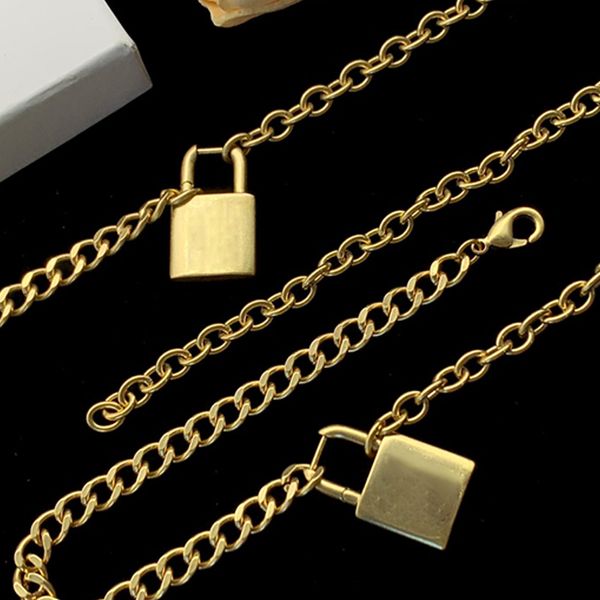 vintage cooper headdress set lock pendant brass heavy brass chain necklace bracelet retro classic designer women jewelry, Silver
vintage cooper headdress set lock pendant brass heavy brass chain necklace bracelet retro classic designer women jewelry, Silver