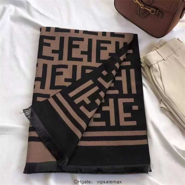 wool scarves shawls designers luxurys brand scarf classic letters stripes winter warm scarfs for outdoor activities sport, Blue;gray
wool scarves shawls designers luxurys brand scarf classic letters stripes winter warm scarfs for outdoor activities sport, Blue;gray