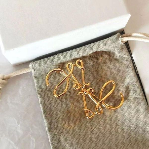 designer brooch women luxury jewelry gold copper brooches men broche lowe brooch with box fashion pendant accessories, Gray
designer brooch women luxury jewelry gold copper brooches men broche lowe brooch with box fashion pendant accessories, Gray
