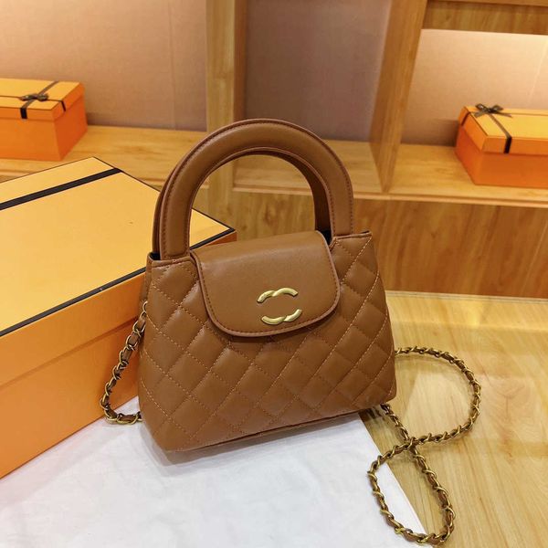 luxury designer handbag fashion chain shoulder bags high-quality pu leather embroidery classic women evening dress crossbody bag courier pur
luxury designer handbag fashion chain shoulder bags high-quality pu leather embroidery classic women evening dress crossbody bag courier pur