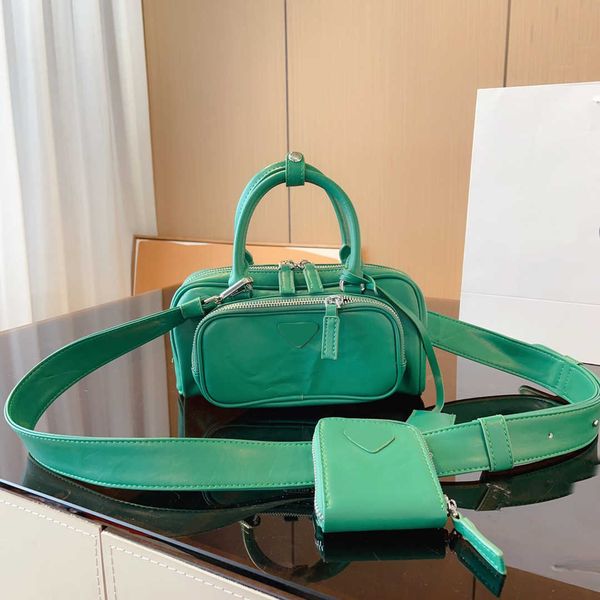 designer boston tote women pillow handbag shoulder fashion leather luxury crossbody female triangle purses 230715
designer boston tote women pillow handbag shoulder fashion leather luxury crossbody female triangle purses 230715
