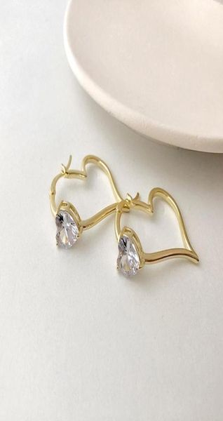 orgin summer exquisite hollow out love heart hoop earings for women minimalist gold rhinestone party gifts jewelry whole7132554, Golden;silver
orgin summer exquisite hollow out love heart hoop earings for women minimalist gold rhinestone party gifts jewelry whole7132554, Golden;silver