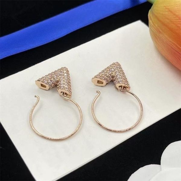 luxury brand designer earrings for lady women girls ear studs diamond earring valentine's day gift engagement for bride party jewelry a, Golden;silver
luxury brand designer earrings for lady women girls ear studs diamond earring valentine's day gift engagement for bride party jewelry a, Golden;silver