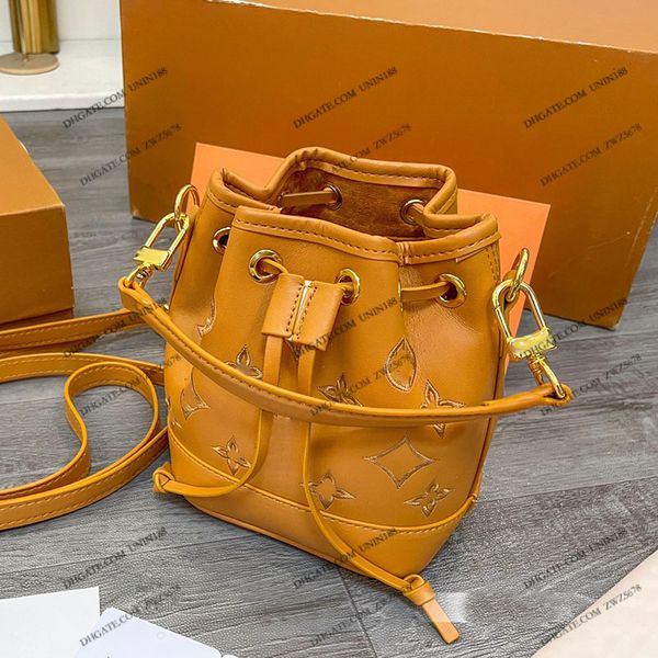 23ss womens luxurys designers totes bag handbags drawstring bucket printing flowers embroidery shouder crossbody women handbag pouch purse 1
23ss womens luxurys designers totes bag handbags drawstring bucket printing flowers embroidery shouder crossbody women handbag pouch purse 1