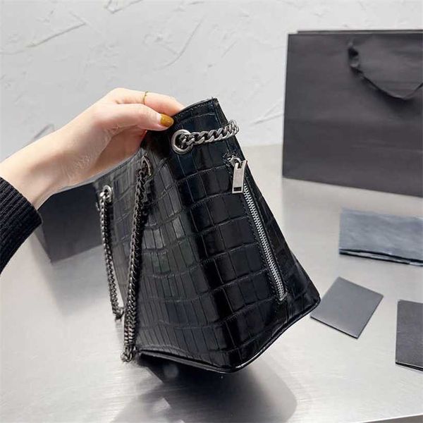 buckle bags designer women leather shoulder bag fashion chain black purses lager luxurys handbags 230104
buckle bags designer women leather shoulder bag fashion chain black purses lager luxurys handbags 230104