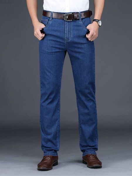 classic style men's black blue regular fit jeans business casual stretch denim pants male brand trousers 230316 l230726
classic style men's black blue regular fit jeans business casual stretch denim pants male brand trousers 230316 l230726