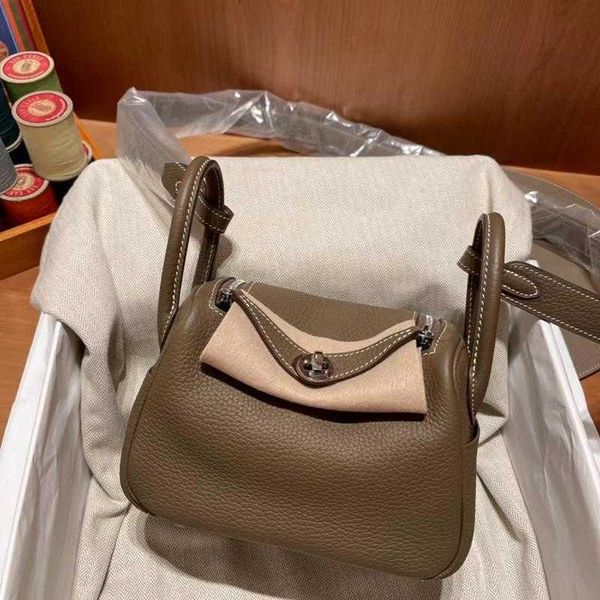 lindyss original wholesale h ermes tote bags online shop fully hand sewn wax thread mini bag tc cowhide genuine leather doctor single shoul
lindyss original wholesale h ermes tote bags online shop fully hand sewn wax thread mini bag tc cowhide genuine leather doctor single shoul