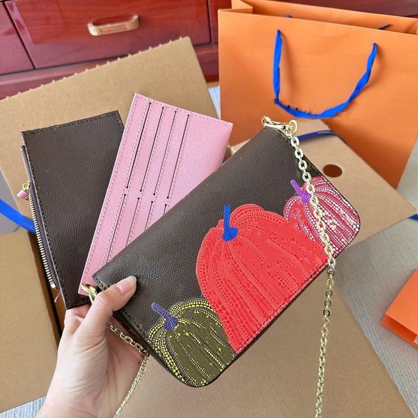 Luxurys Designers card holder wallet Fashion Embossings Crossbody Shoulder Bags Chain Purse
Luxurys Designers card holder wallet Fashion Embossings Crossbody Shoulder Bags Chain Purse