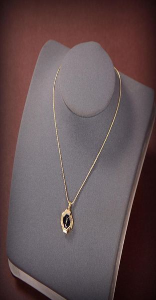 designer necklace luxury jewelry chains gold diamond pendant necklaces for women shiping gloden colors balck gemstone 22111608461263, Silver
designer necklace luxury jewelry chains gold diamond pendant necklaces for women shiping gloden colors balck gemstone 22111608461263, Silver