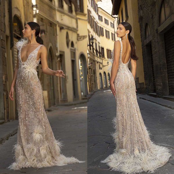africa mermaid wedding dresses deep v neck feather beading custom made bride wedding dress sequins backless bridal gowns, White
africa mermaid wedding dresses deep v neck feather beading custom made bride wedding dress sequins backless bridal gowns, White