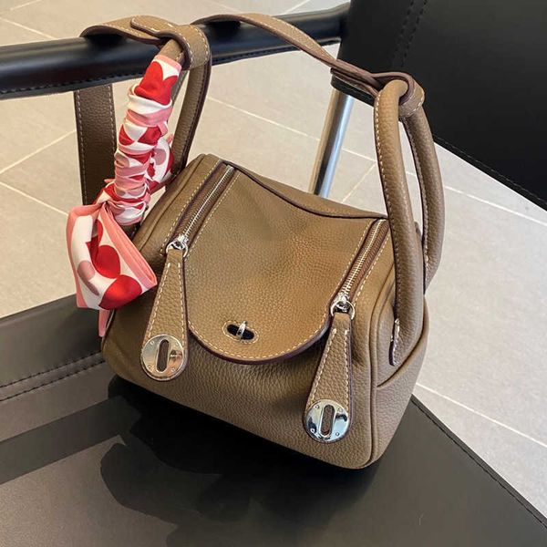 8a designer tote bags h home lindyss online store mini genuine leather womens bag 2023 new doctors underarm pillow handheld crossbody medici
8a designer tote bags h home lindyss online store mini genuine leather womens bag 2023 new doctors underarm pillow handheld crossbody medici