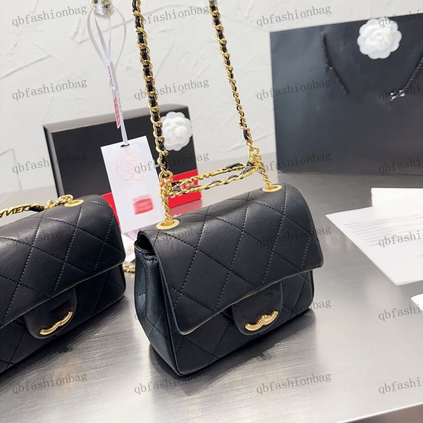 women shoulder bag beautifully woven round handle handbag leather clamshell hardware metal buckle matelasse chain crossbody bag small square
women shoulder bag beautifully woven round handle handbag leather clamshell hardware metal buckle matelasse chain crossbody bag small square
