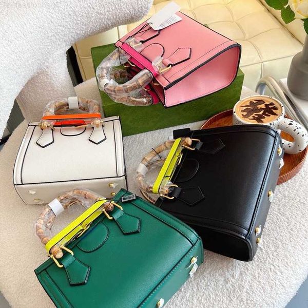designer bamboo bags luxury diana tote bag solid leather handbags purses small 21 cm fashion crossbodybag with extended shoulder strap
designer bamboo bags luxury diana tote bag solid leather handbags purses small 21 cm fashion crossbodybag with extended shoulder strap