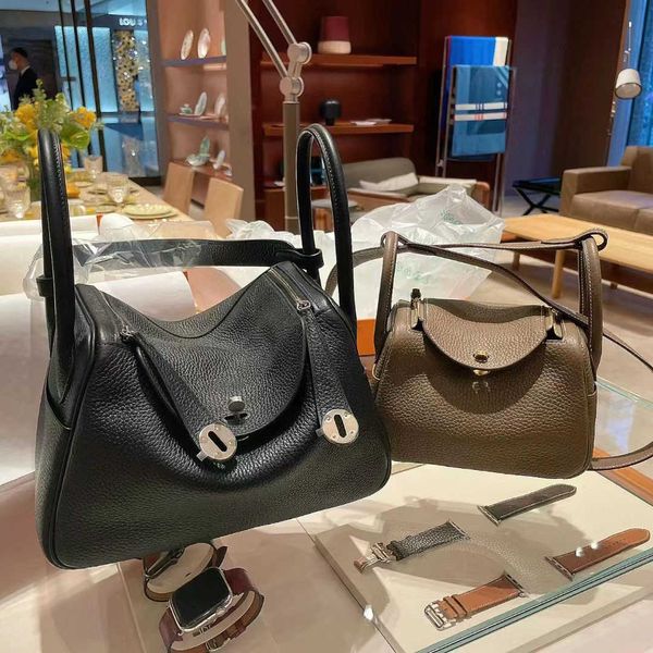 designer lindyss original h home tote bags wholesale handmade wax thread bag tc cowhide mini ld26cm single shoulder crossbody portable do ha
designer lindyss original h home tote bags wholesale handmade wax thread bag tc cowhide mini ld26cm single shoulder crossbody portable do ha