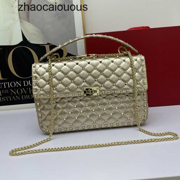 classic beach sheepskin fashionable luxury valentinoz lady's handbags bags crossbody women bag diamond designer grid rivet small portab
classic beach sheepskin fashionable luxury valentinoz lady's handbags bags crossbody women bag diamond designer grid rivet small portab