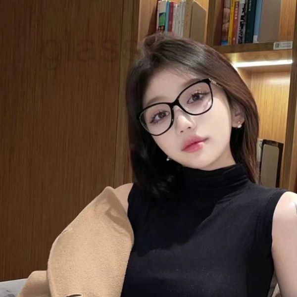 fashion sunglasses frames designer eyeglass frame pearl chain leather mirror leg cat eye personalized glasses butterfly shaped large covers, Black
fashion sunglasses frames designer eyeglass frame pearl chain leather mirror leg cat eye personalized glasses butterfly shaped large covers, Black