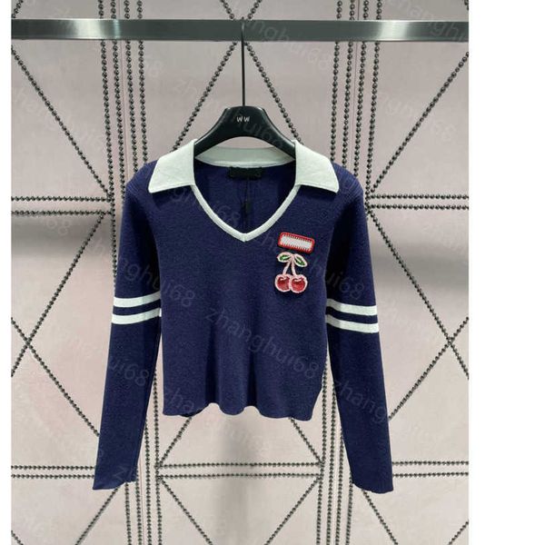 23ss womens designer clothing women sweater early fall new heart neckline polo collar cherry decorated knit womens clothing a1, White;black
23ss womens designer clothing women sweater early fall new heart neckline polo collar cherry decorated knit womens clothing a1, White;black
