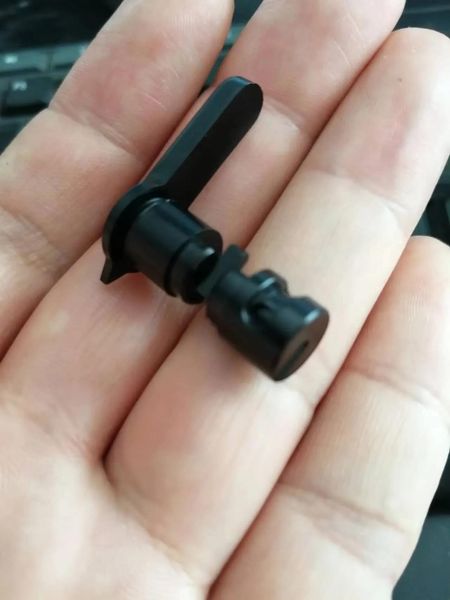 tactical ar15 new type automatic switch aluminium alloy and stainless steel strong materials 1pcs
tactical ar15 new type automatic switch aluminium alloy and stainless steel strong materials 1pcs