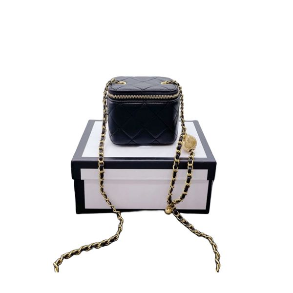 fashion designer cosmetic bag channel mini small box multi-function pure leather metal ball cross body shoulder bag high-quality women'
fashion designer cosmetic bag channel mini small box multi-function pure leather metal ball cross body shoulder bag high-quality women'