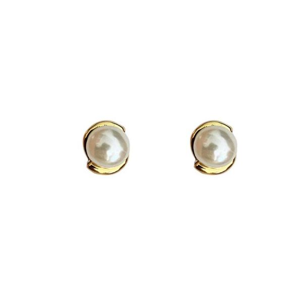 natural pearl ear stud 18k gold cover brass little crystal inset1452197, Golden;silver
natural pearl ear stud 18k gold cover brass little crystal inset1452197, Golden;silver