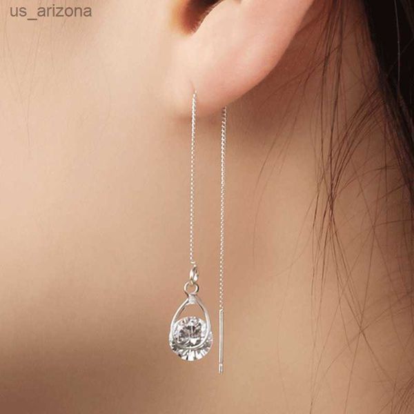 huitan simple stylish wire hanging earrings silver color aaa crystal zircon women wedding party graceful earring fashion jewelry l230620, Golden;silver
huitan simple stylish wire hanging earrings silver color aaa crystal zircon women wedding party graceful earring fashion jewelry l230620, Golden;silver