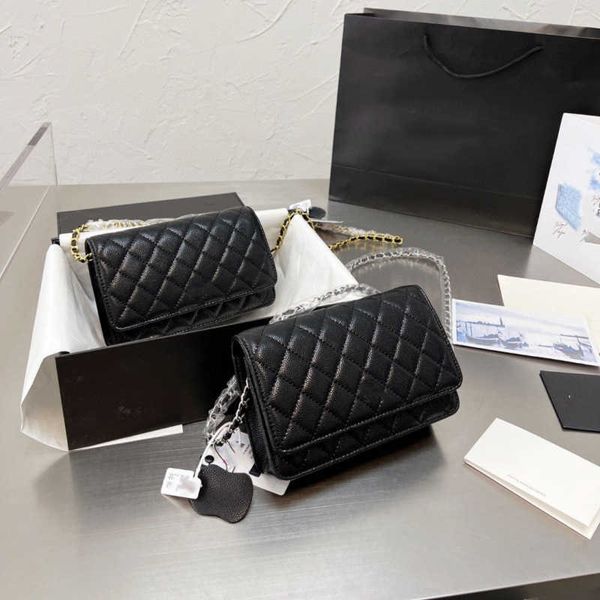 xiangjia 2022 new leisure caviar cowhide small square bag leather small square bag lingge chain fortune bag women's bag
xiangjia 2022 new leisure caviar cowhide small square bag leather small square bag lingge chain fortune bag women's bag