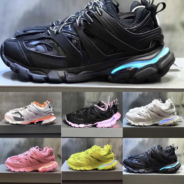 led track 3 3.0 designer shoes men women fashion luxury led sneakers triple black white pink blue orange yellow green tess.s. gomma 3.0 snea 
led track 3 3.0 designer shoes men women fashion luxury led sneakers triple black white pink blue orange yellow green tess.s. gomma 3.0 snea