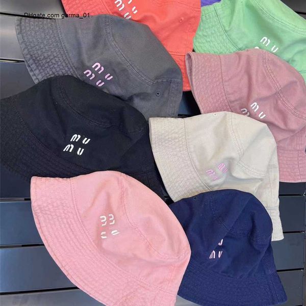 for man desingers woman bucket hats wide brim hats solid colour letter sunhats fashion trend travel buckethats temperament summer beach neck, Blue;gray
for man desingers woman bucket hats wide brim hats solid colour letter sunhats fashion trend travel buckethats temperament summer beach neck, Blue;gray