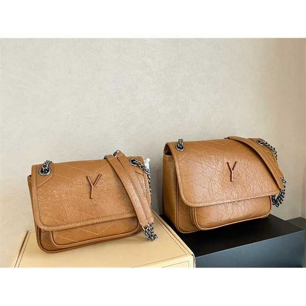 messenger bag designer shoulder lady luxurys handbags leather fashion classic chain bags for women shopping handbag 230201
messenger bag designer shoulder lady luxurys handbags leather fashion classic chain bags for women shopping handbag 230201