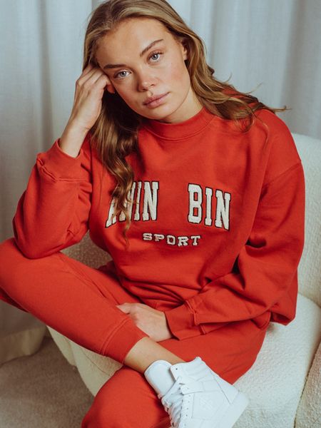 womens hoodies sweatshirts letter embroidered for women loose fashion pullovers vintage sweatshirt female spring autumn 230725, Black
womens hoodies sweatshirts letter embroidered for women loose fashion pullovers vintage sweatshirt female spring autumn 230725, Black