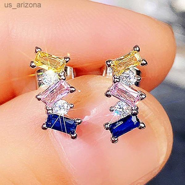 huitan blue/pick/white cubic zirconia stud earrings women simple stylish girl ear accessories delicate daily wear trendy jewelry l230620, Golden;silver
huitan blue/pick/white cubic zirconia stud earrings women simple stylish girl ear accessories delicate daily wear trendy jewelry l230620, Golden;silver